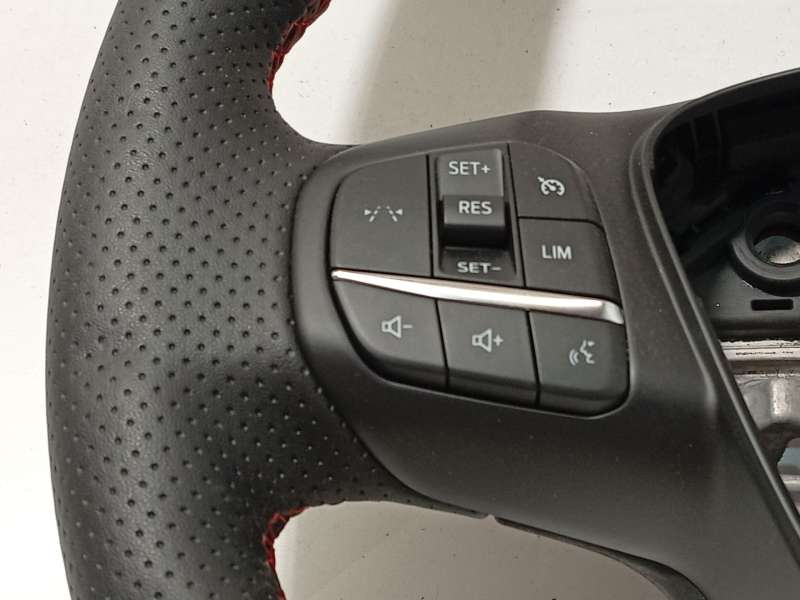 Recambio de volante para ford kuga iii (dfk) 1.5 ecoboost referencia OEM IAM PV4B3600DYA3GRX 2730375 - Blanco 2