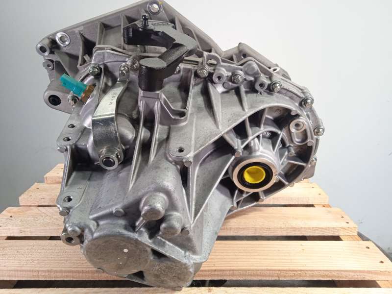 Recambio de caja cambios para dacia duster (hm_) 2.0 16v 4x4 referencia OEM IAM TL8003 8201280175 320108166R 3