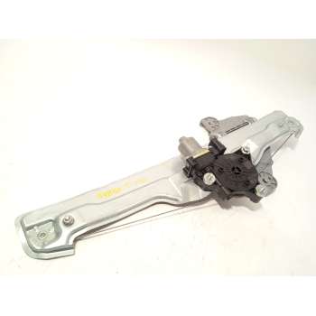 ELEVALUNAS TRASERO DERECHO 83402R2000 