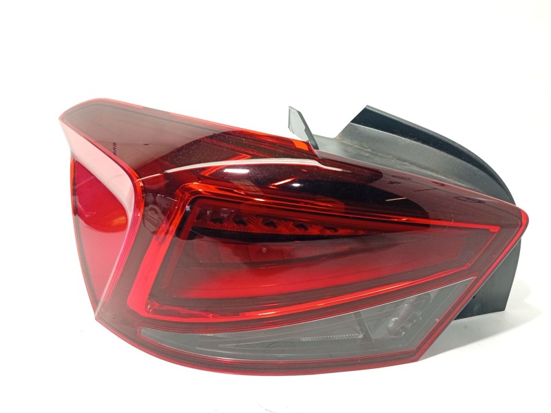 PILOTO TRASERO IZQUIERDO 6F0945207H 2SD2298013002