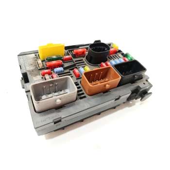 CAJA RELES / FUSIBLES 9807028580 