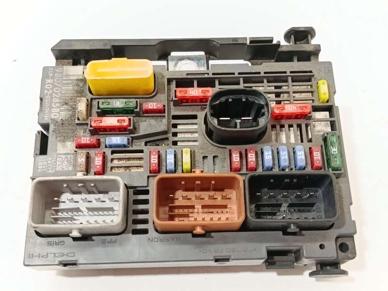 Recambio de caja reles / fusibles para peugeot 5008 (0u_, 0e_) 1.6 hdi referencia OEM IAM 9807028580 4