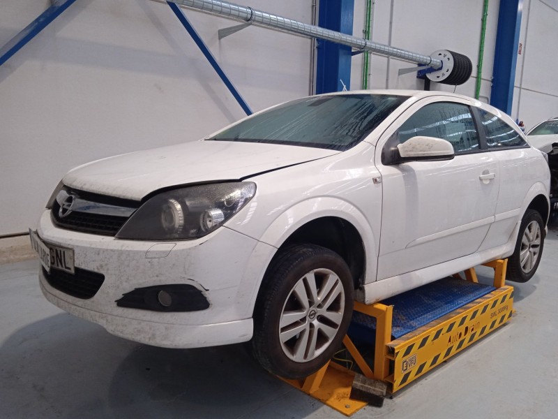 OPEL ASTRA H GTC (A04)
