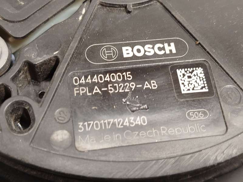 Recambio de deposito aditivo fap adblue para land rover discovery v (l462) 2.0 sd4 4x4 referencia OEM IAM FPLA5J228AF FPLA5J229A - Blanco 5