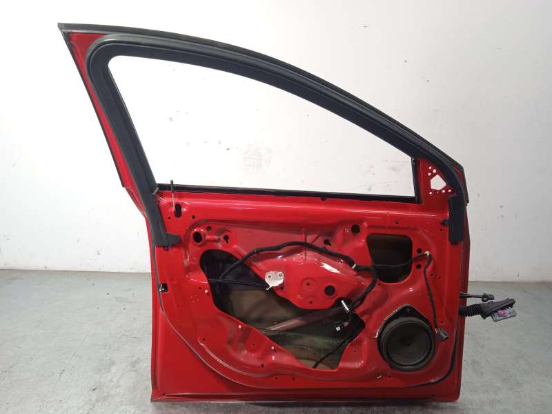 Recambio de puerta delantera izquierda para chevrolet cruze (j300) 2.0 cdi referencia OEM IAM 95987757 - Rojo 4