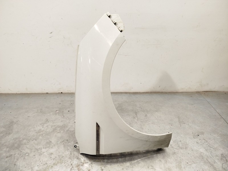 ALETA DELANTERA DERECHA 631001203R 