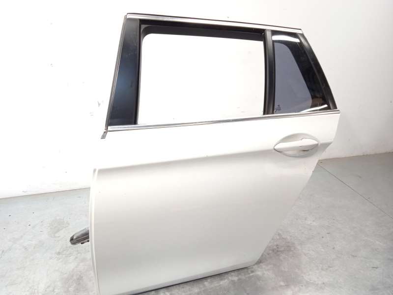 Recambio de puerta trasera izquierda para bmw 5 touring (f11) 520 d referencia OEM IAM 41009628757 - Blanco 2