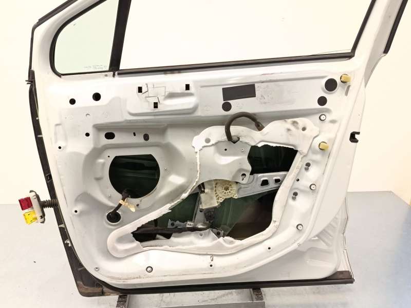 Recambio de puerta delantera derecha para peugeot 5008 (0u_, 0e_) 1.6 hdi referencia OEM IAM 9004AV 5