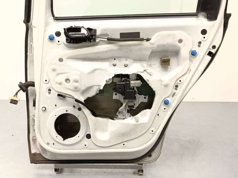 Recambio de puerta trasera derecha para peugeot 5008 (0u_, 0e_) 1.6 hdi referencia OEM IAM 9008X9 5