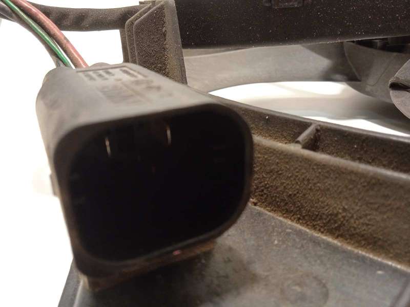 Recambio de electroventilador para bmw x3 (e83) 2.0d referencia OEM IAM 3423556 67326925702 64006735 2