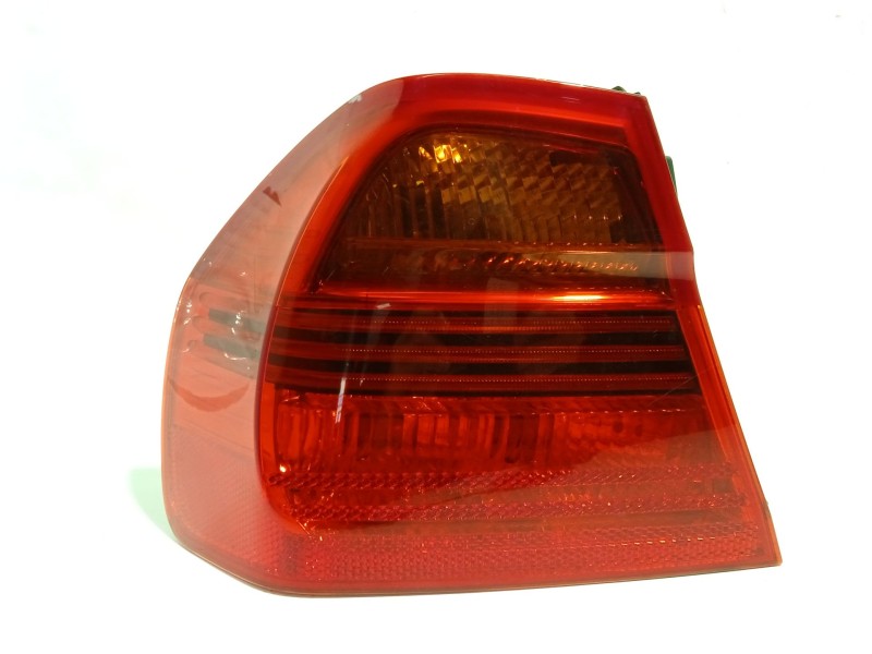 PILOTO TRASERO IZQUIERDO 6937457 63216937457 