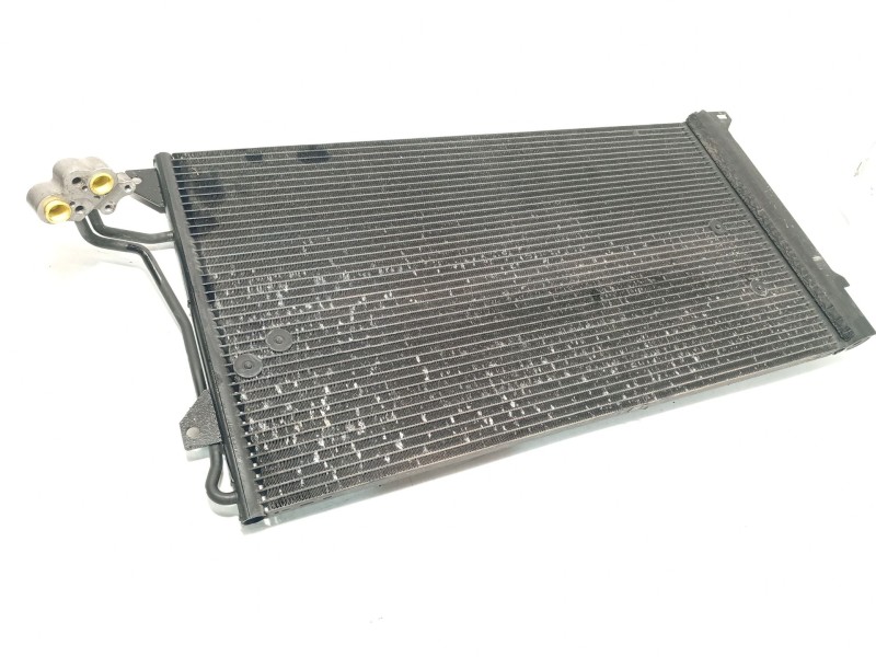 CONDENSADOR / RADIADOR AIRE ACONDICIONADO 4L0260401A 