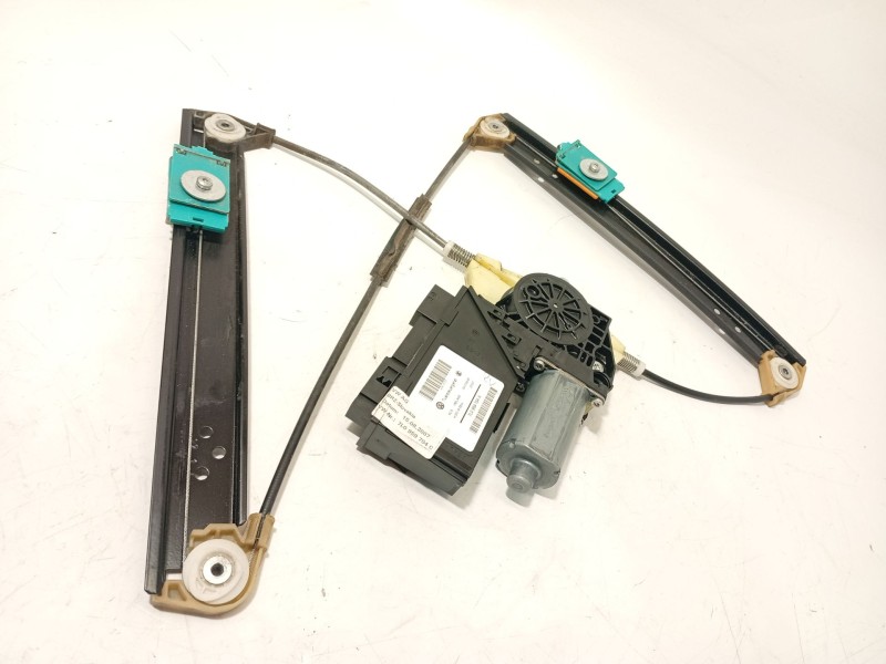 ELEVALUNAS TRASERO DERECHO 7L0839462D 