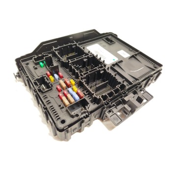 Recambio de caja reles / fusibles para ford kuga iii (dfk) 2.5 fhev referencia OEM IAM RU5T15604BJCC 2758213 F005V04496