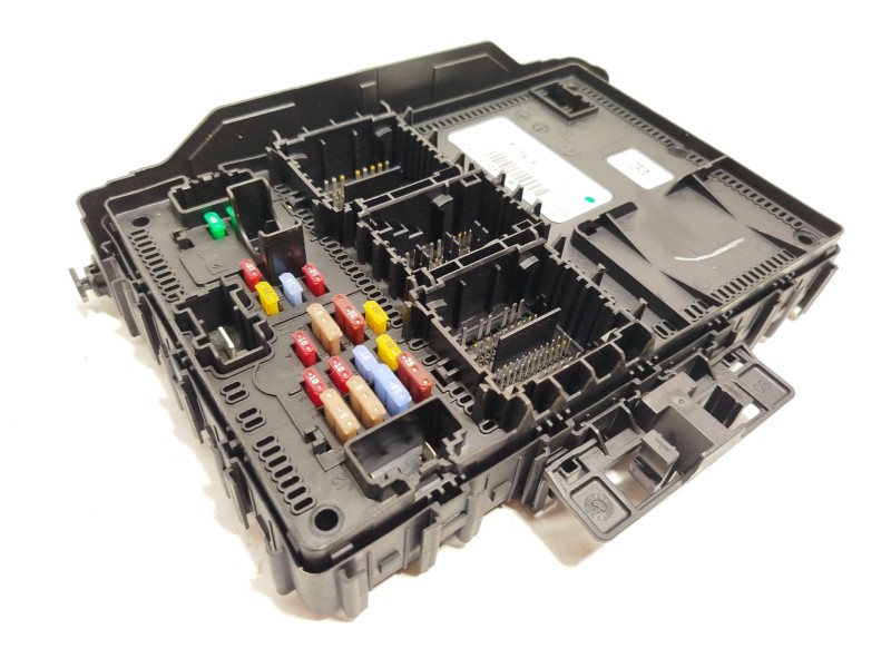 CAJA RELES / FUSIBLES RU5T15604BJCC 2758213 F005V04496