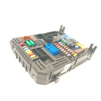 CAJA RELES / FUSIBLES 9830805680 1669610980 28625151