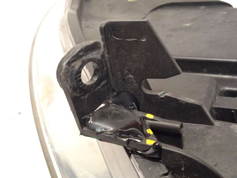 Recambio de faro derecho para peugeot 407 (6d_) 2.0 hdi 135 (6drhrh, 6drhre, 6drhrg, 6drhrj) referencia OEM IAM 9660235980 62069 4