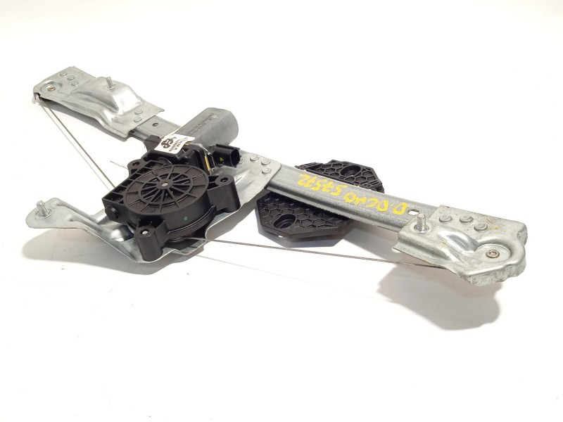 ELEVALUNAS DELANTERO DERECHO 807209299R 