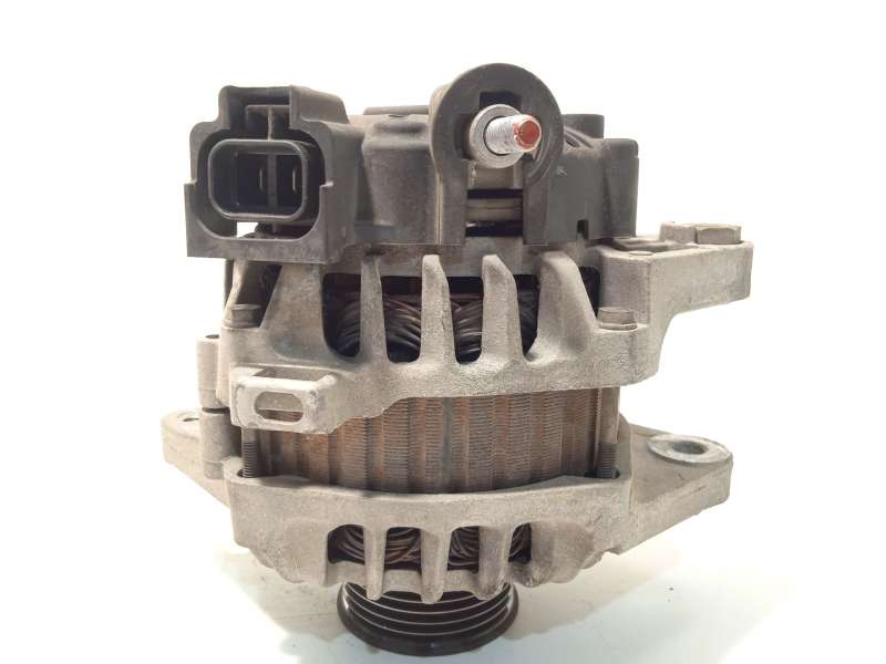 Recambio de alternador para hyundai i30 classic referencia OEM IAM 373002B101  2655447 2