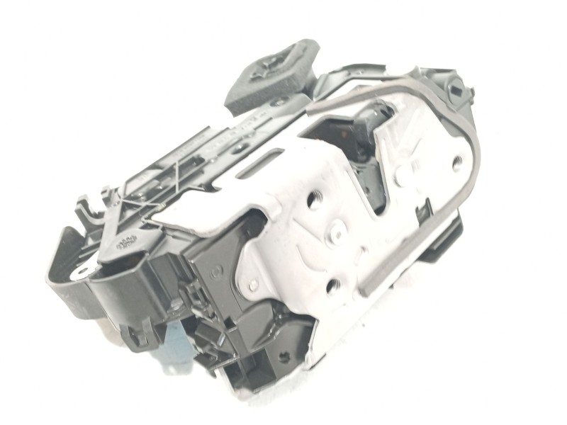 CERRADURA PUERTA TRASERA DERECHA 5TA839016Q 