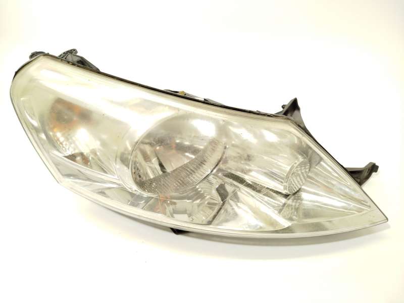Recambio de faro derecho para citroën jumpy ii (vf7) 2.0 hdi 120 referencia OEM IAM 6206L0 2