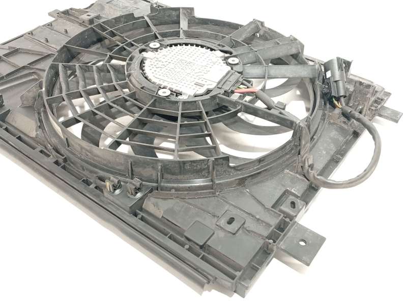 Recambio de electroventilador para peugeot 3008 ii suv (mc_, mr_, mj_, m4_) hybrid referencia OEM IAM 9836490780 3