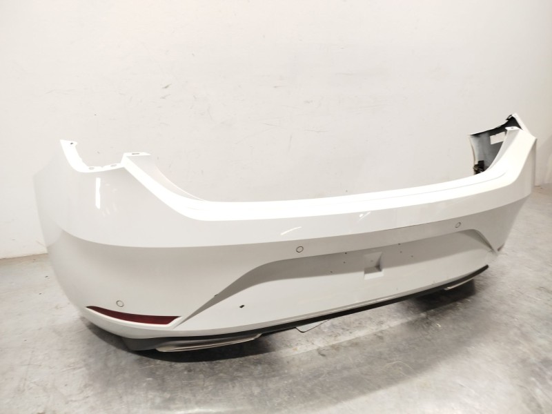 PARAGOLPES TRASERO 5FA807421GRU 