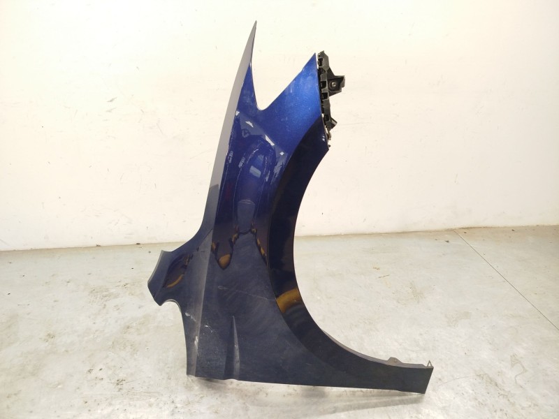 ALETA DELANTERA DERECHA 5TA821106 