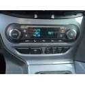 FORD FOCUS TURN.