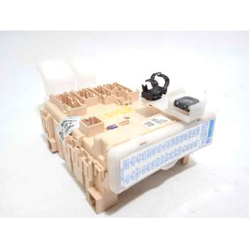 CAJA RELES / FUSIBLES 8273012X81 8922102480 50122230