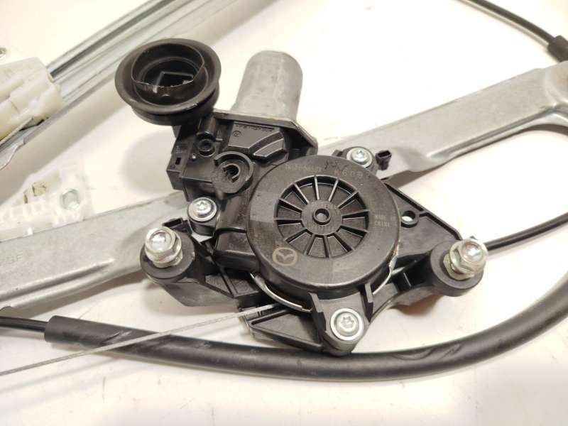 Recambio de elevalunas delantero derecho para mazda 3 hatchback (bp) skyactiv-x m hybrid referencia OEM IAM BCJH5858X 2