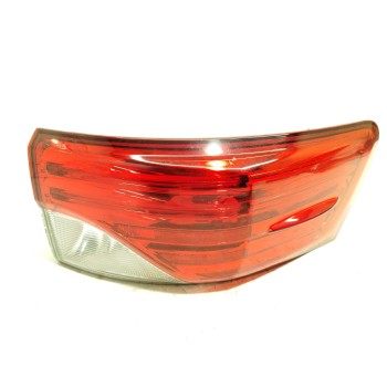 PILOTO TRASERO DERECHO 8155005280 