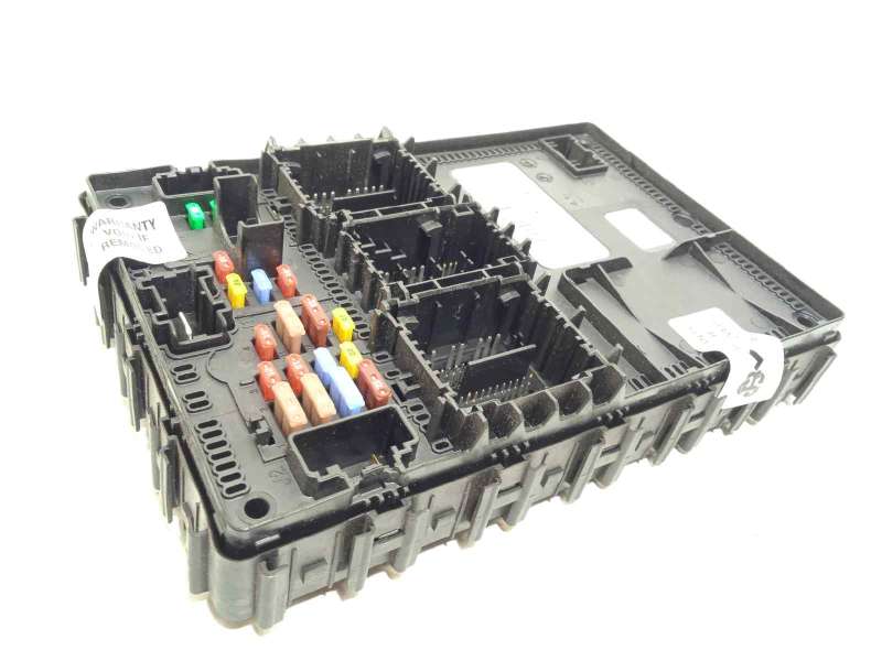 Recambio de caja reles / fusibles para ford fiesta vii (hj, hf) 1.5 tdci referencia OEM IAM JU5T15604EJH 2366793 F005V02978 - Blanco