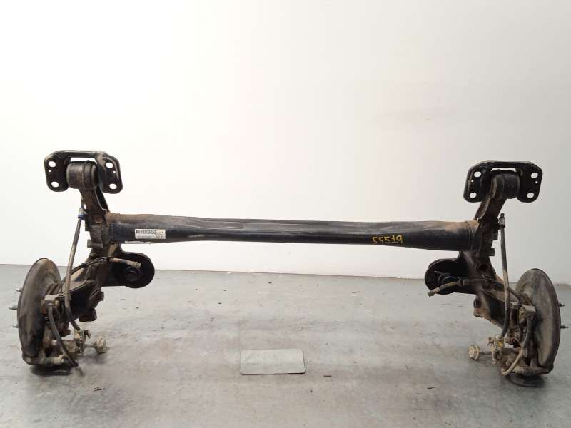 Recambio de puente trasero para opel astra j sports tourer (p10) 1.7 cdti (35) referencia OEM IAM 13350728 13427778