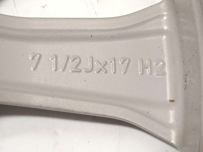 Recambio de llanta para bmw serie 3 berlina (g20) 320i referencia OEM IAM 7915323 36117915323 6