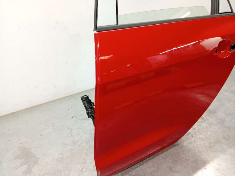Recambio de puerta trasera izquierda para audi a1 sportback (gba) 30 tfsi referencia OEM IAM 82G833051 - Rojo 2