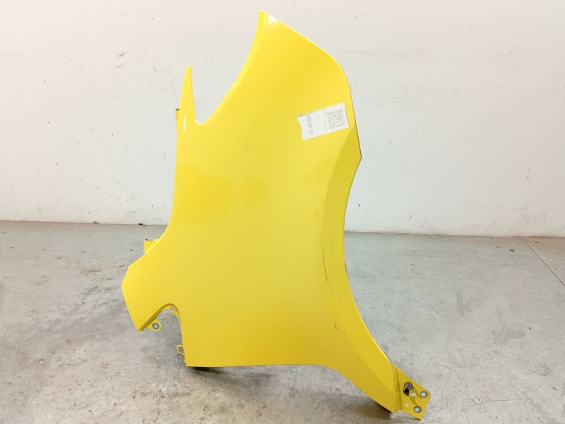 ALETA DELANTERA DERECHA A9108810100 