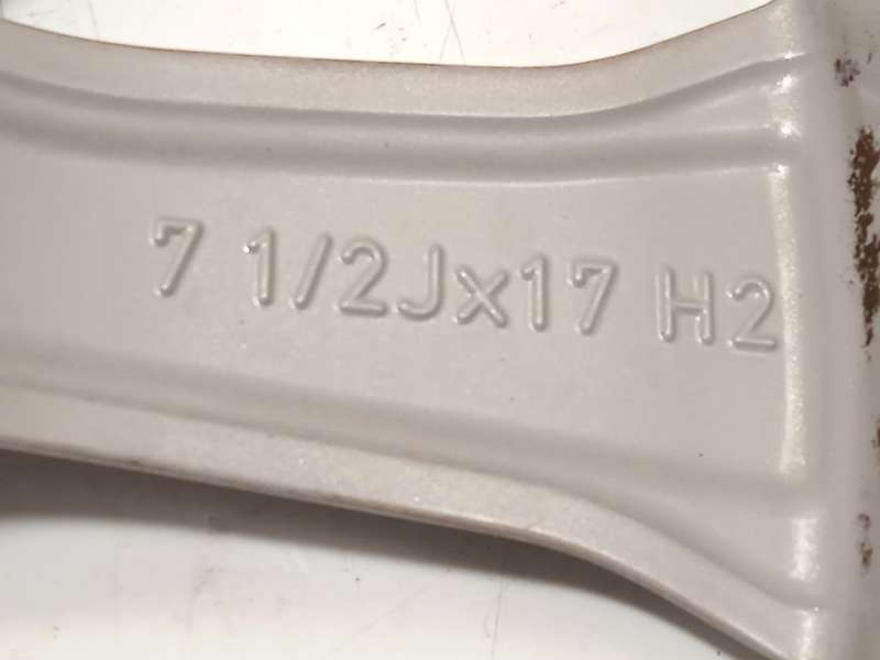 Recambio de llanta para bmw serie 3 berlina (g20) 320i referencia OEM IAM 7915323 36117915323 6