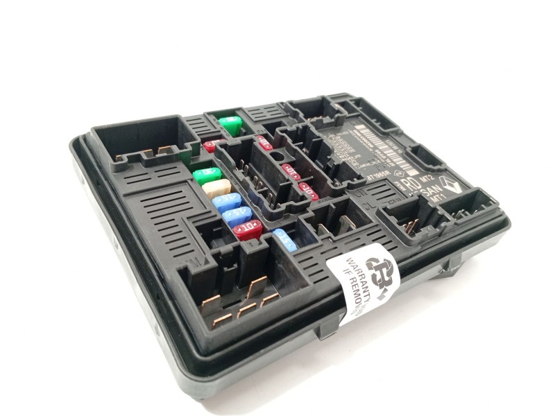 CAJA RELES / FUSIBLES 284B71965R 