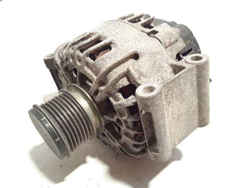 Recambio de alternador para mercedes-benz clase c (w204) c 200 kompressor (204.041) referencia OEM IAM A2711541402  TG12C026 - Gris