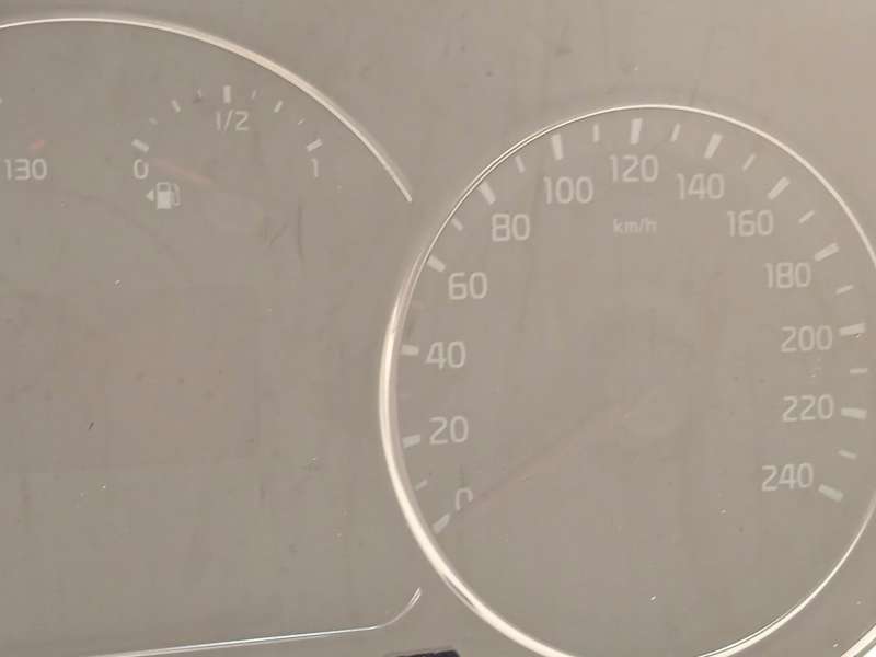 Recambio de cuadro instrumentos para kia carens iv 1.7 crdi referencia OEM IAM 94023A4210  11003532000Q - Blanco 4