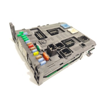 CAJA RELES / FUSIBLES 9661940180 1660728480 