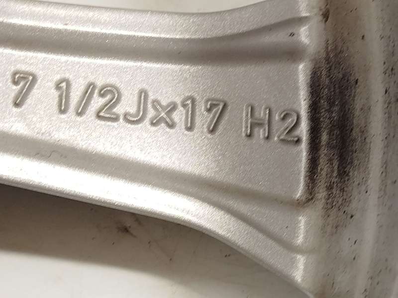 Recambio de llanta para bmw serie 3 berlina (g20) 320i referencia OEM IAM 7915323 36117915323 7