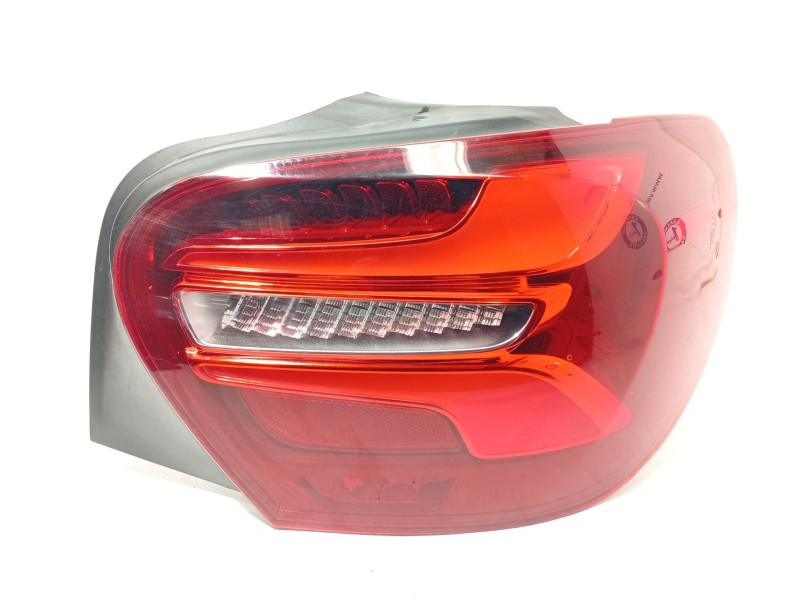 PILOTO TRASERO DERECHO A1769065100 