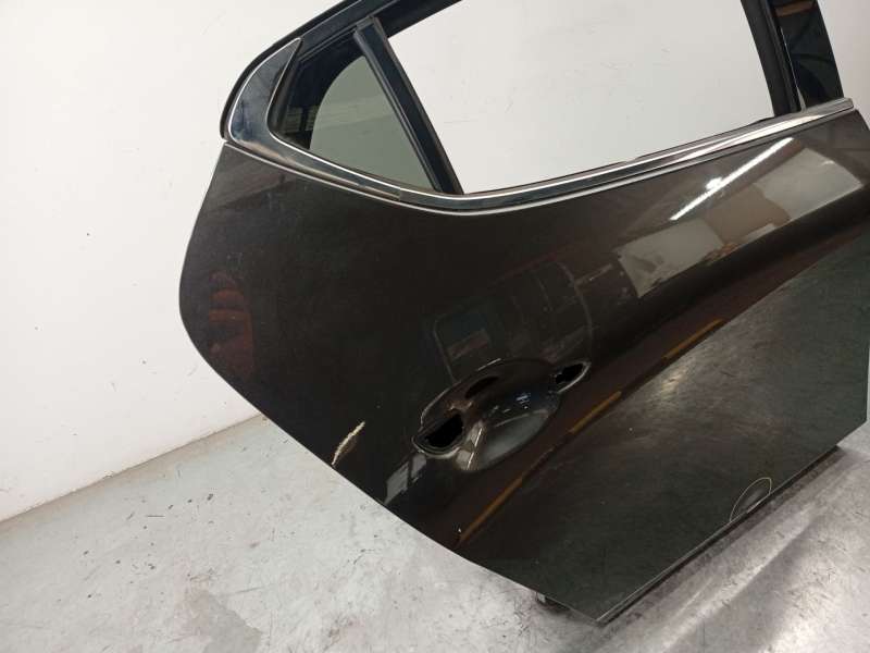 Recambio de puerta trasera derecha para mazda 3 hatchback (bp) skyactiv-x m hybrid referencia OEM IAM BCY17202XB 2