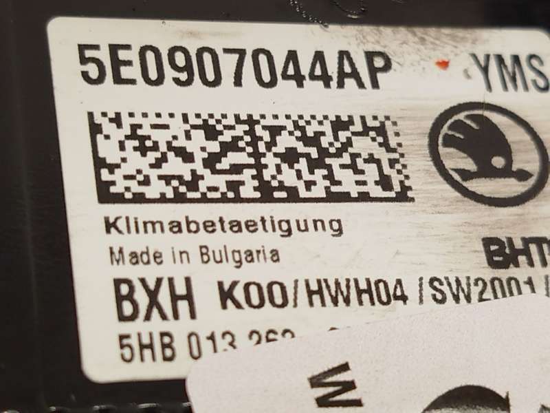 Recambio de mando climatizador para skoda octavia iii combi (5e5, 5e6) 2.0 tdi 4x4 referencia OEM IAM 5E0907044APYMS  5HB013263 - Rojo 5