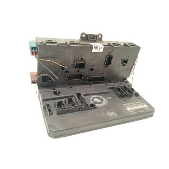 CAJA RELES / FUSIBLES 6399005400 A6395450101 