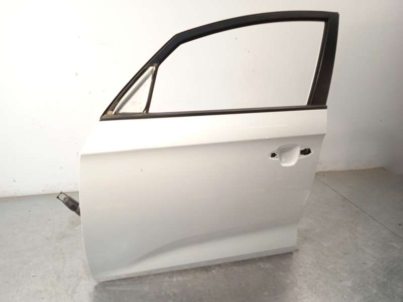 Recambio de puerta delantera izquierda para kia carens iv 1.7 crdi referencia OEM IAM 76003A4000 - Blanco 2