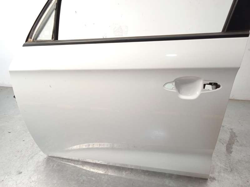 Recambio de puerta delantera izquierda para kia carens iv 1.7 crdi referencia OEM IAM 76003A4000 - Blanco 4
