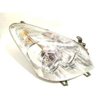 Recambio de faro derecho para toyota corolla verso (zer_, zze12_, r1_) 1.8 (znr11_) referencia OEM IAM 811300F060  